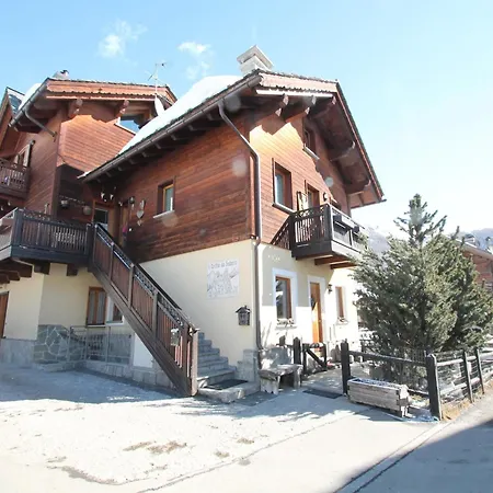 In Baita Only 200m From The Ski Lifts Holiday home Livigno